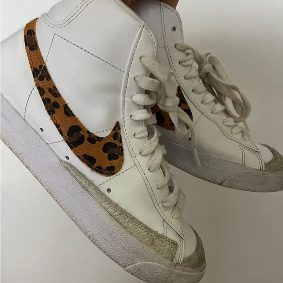 Nike Blazer with Cheetah Print Check - Picture 2 of 4